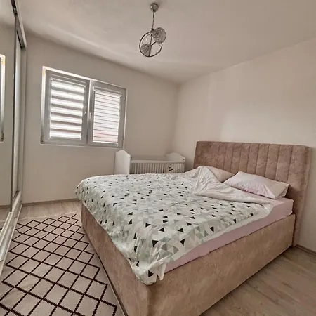 Asja Apartment *